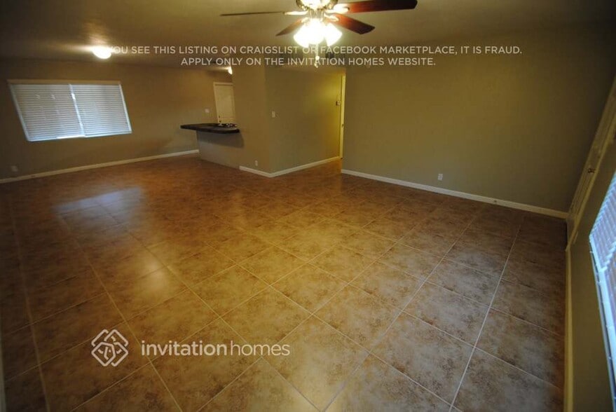 Building Photo - 4214 W Stella Ln