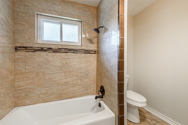 Building Photo - 102 Butlers Ct