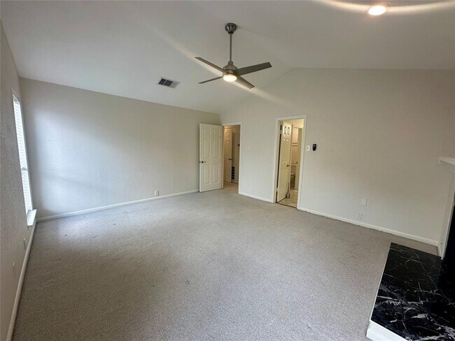 Building Photo - 2486 Bering Dr
