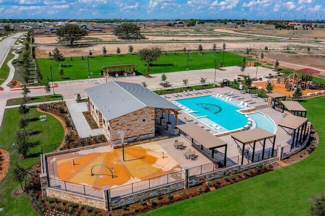 Building Photo - 2233 Rocoso Trl