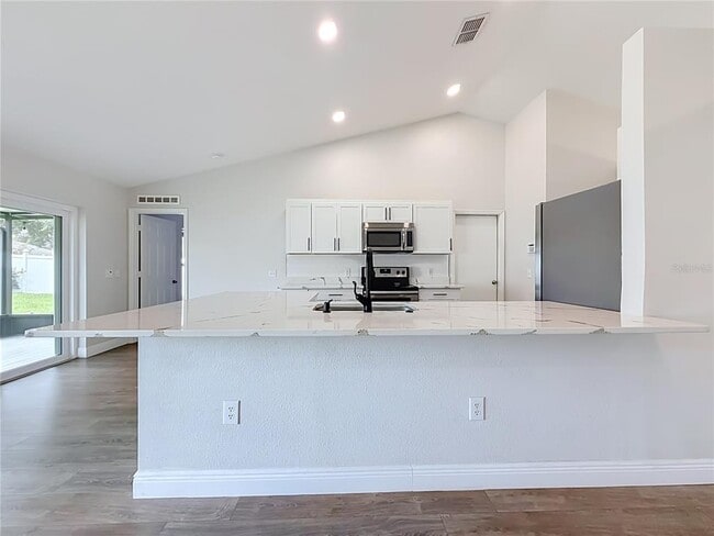 Building Photo - 33 Timbercreek Pines Cir