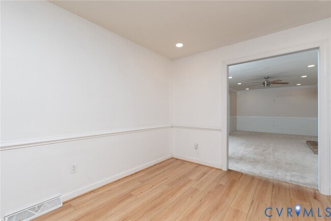 Building Photo - 4329 Deertrail Dr