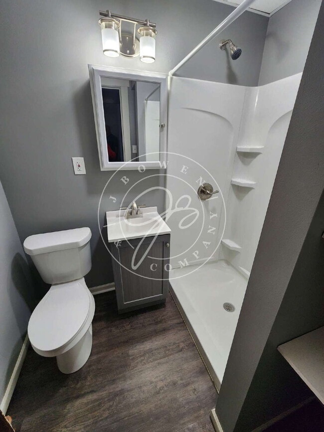 Building Photo - Cozy Studio in South Toledo-One fee includes all!