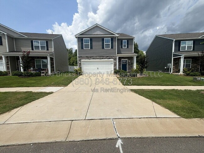 Building Photo - 1838 Vanderlyn St