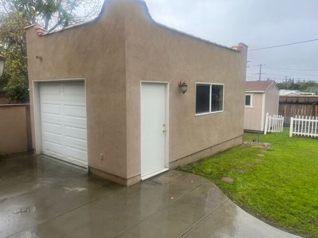 Building Photo - FULLERTON 3 BEDROOM 2 BATH $3775 WITH GARA...