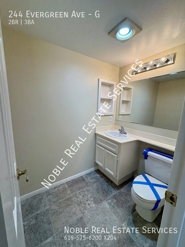 Building Photo - 244 Evergreen Ave