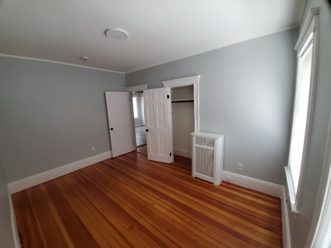 Building Photo - 12 Silloway St