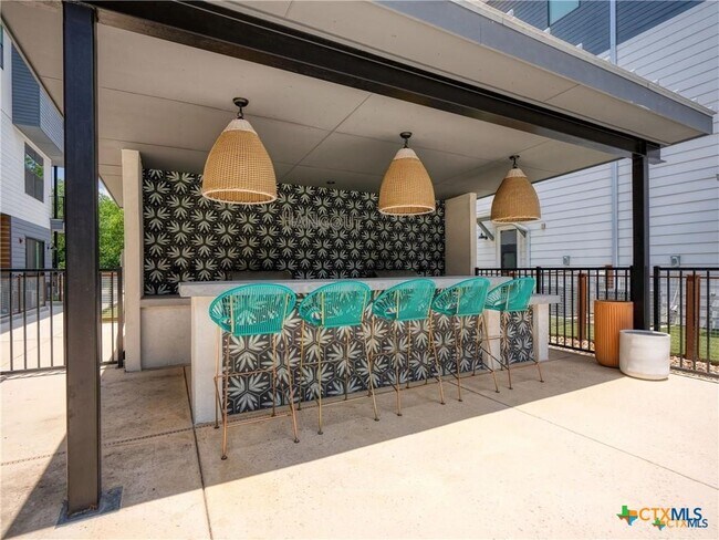 Building Photo - 1208 N Academy Ave