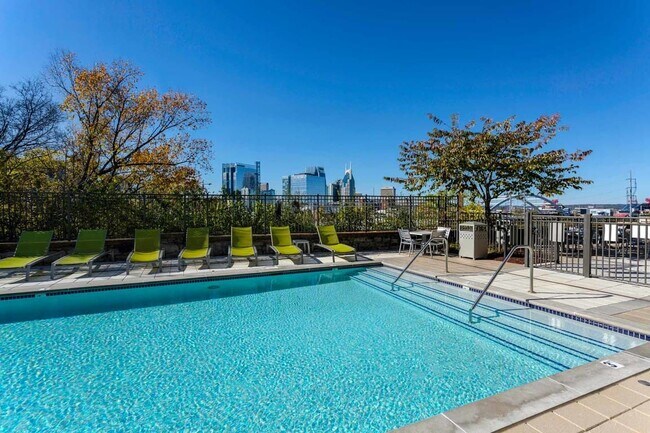 Building Photo - 33 Peabody St