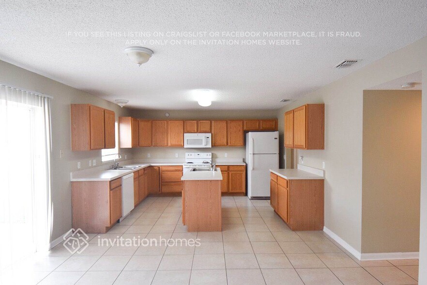 Building Photo - 8075 Settlers Creek Cir