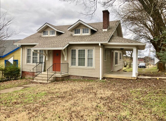 Primary Photo - Gorgeous 2 BR bungalow in the newly hip 37...