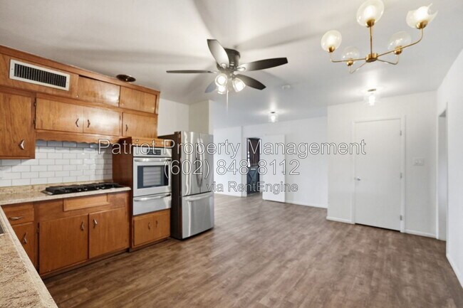 Building Photo - 4232 W Keim Dr