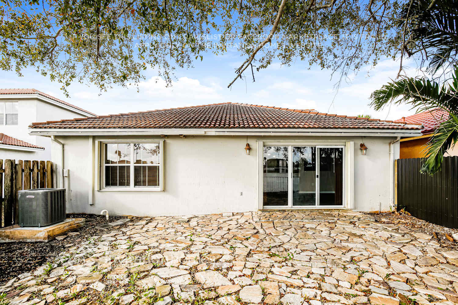 Building Photo - 16244 SW 44th Ln