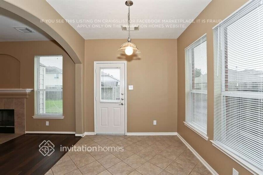 Building Photo - 17043 Sperry Landing Dr