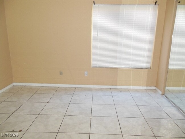 Building Photo - 8304 Emerald Isle Ave