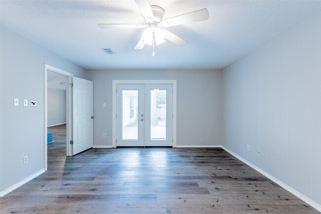 Building Photo - 76 Hickory Oak Dr