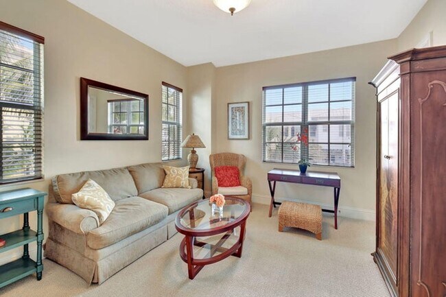 Building Photo - 3120 E Latitude Cir