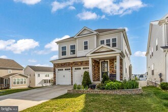 Building Photo - 309 Boxelder Dr