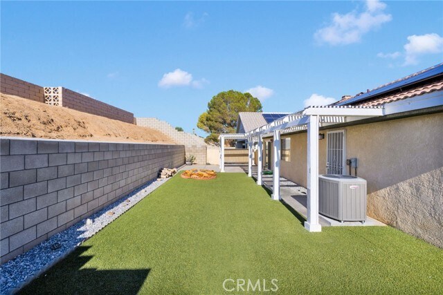 Building Photo - 14411 Schooner Dr