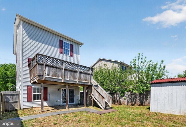 Building Photo - 1609 Airport Ave