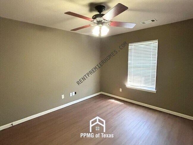 Building Photo - 2808 Browning Cove