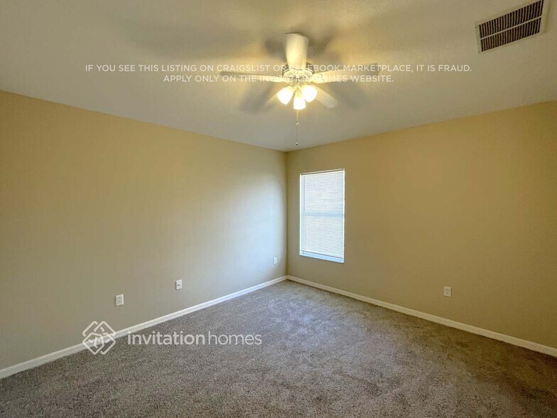 Building Photo - 10120 Perthshire Cir