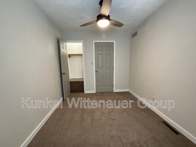 Building Photo - 1975 Nathan Ave