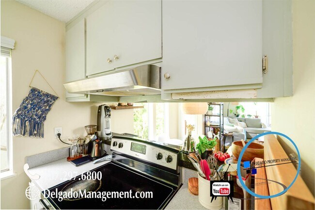 Building Photo - Sausalito living in this 2bd/2ba hillside ...