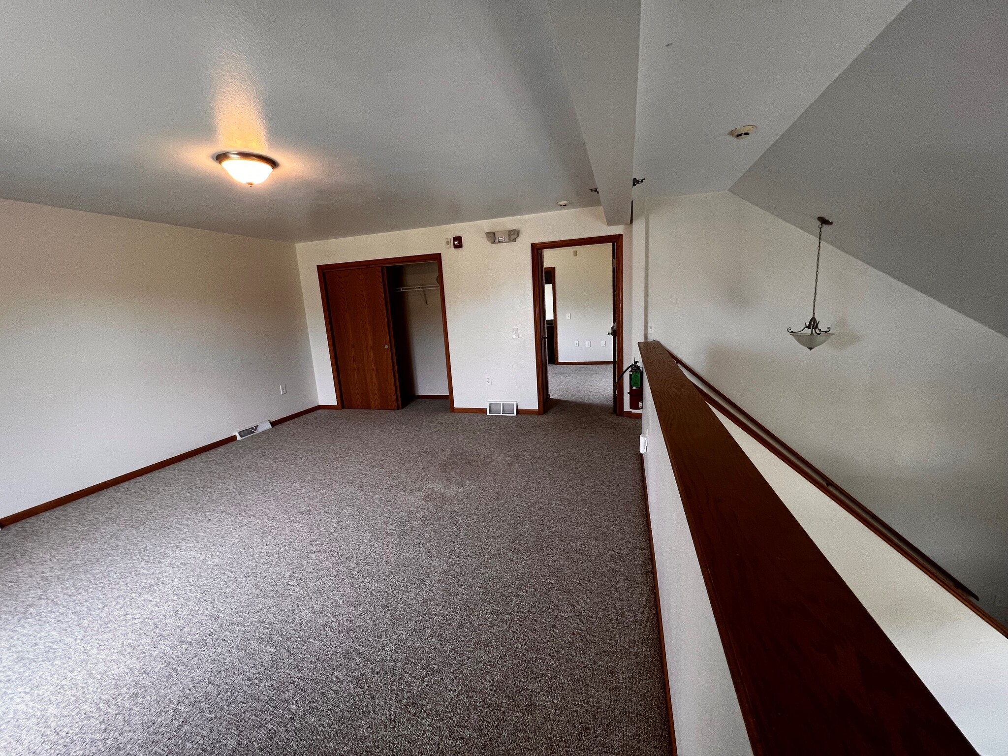 Loft - 4307 Kennedy Dr