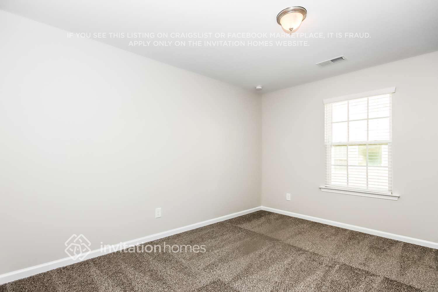 Building Photo - 148 Falls Cove Dr