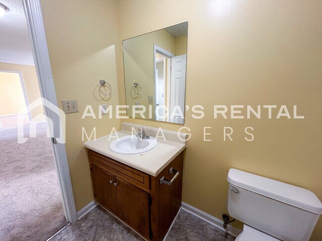 Building Photo - Home for Rent in Birmingham!