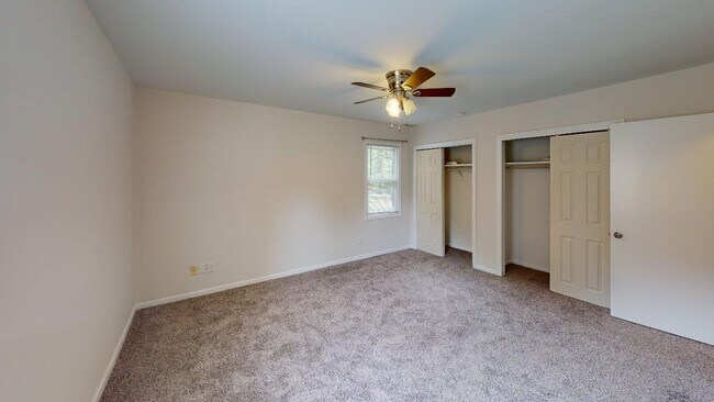 Building Photo - Updated 3 bed 2 bath in the tree lined Bir...