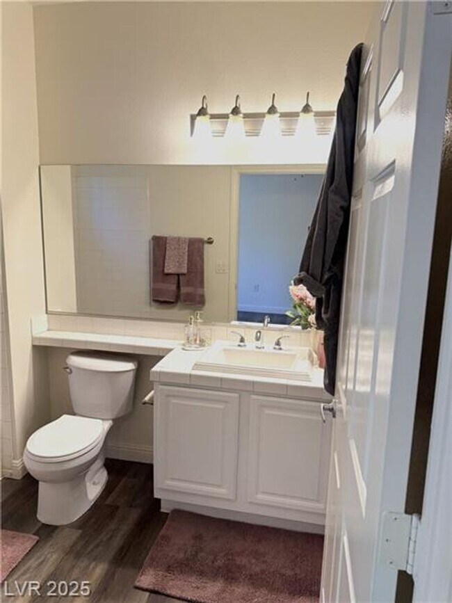 Building Photo - Well-maintained condo located in a convenient Southwest Las Vegas community. Attached 2 car garage.