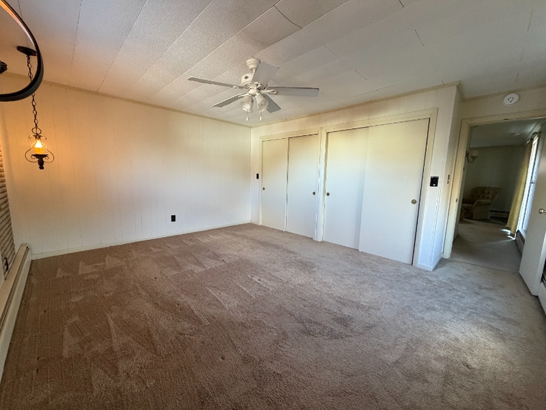 Building Photo - 529 Park Ave