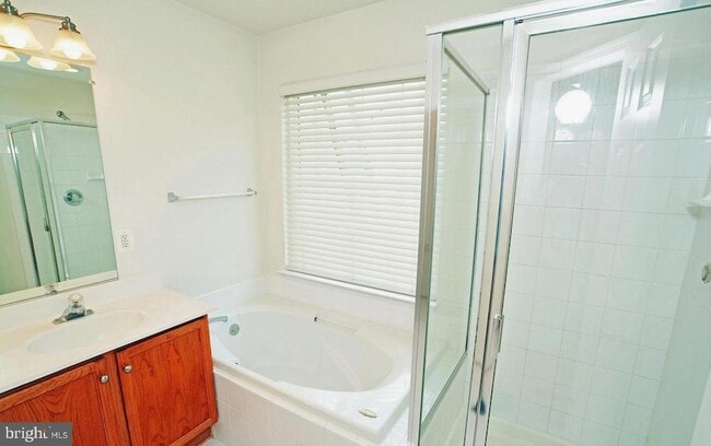 Building Photo - 2303 Huntington Station Ct