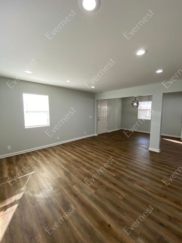 Building Photo - 838 Lock Ave