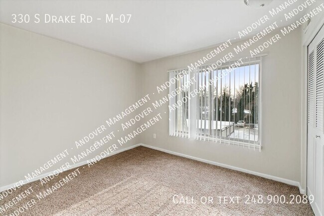 Building Photo - 330 S Drake Rd