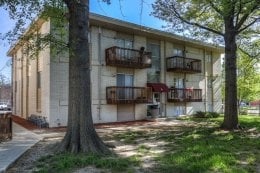 Building Photo - Eagle's Nest Apartments