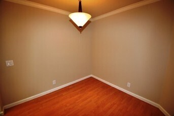 Building Photo - 6041 Fulton Ave