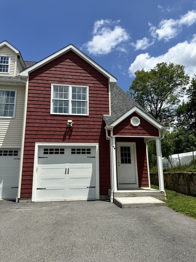 Primary Photo - 2A Knollwood Dr