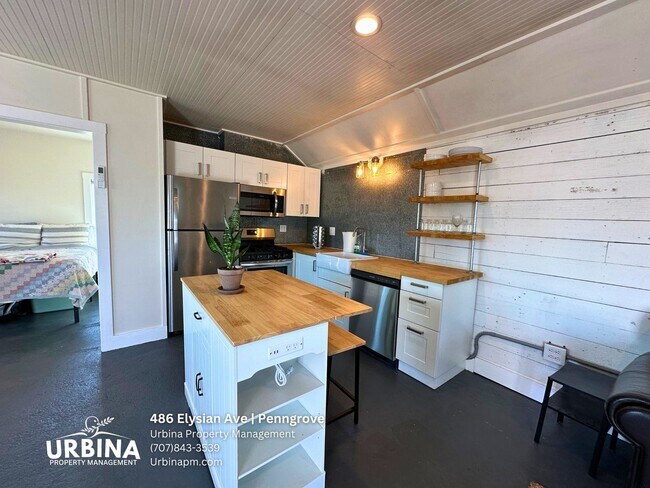 Building Photo - 486 Elysian Ave