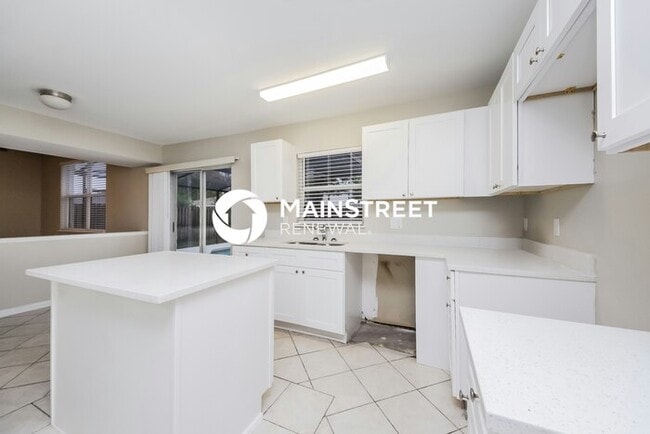 Building Photo - 3 Bedroom Pet-Friendly Home in Orlando, FL...
