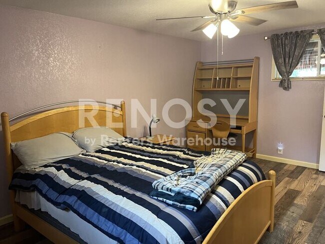 Building Photo - Charming 3-Bedroom Brick Home in North Park Hill – Spacious Yard & Finished Basement