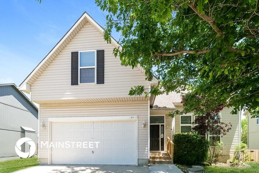 Primary Photo - 18417 Spruce St