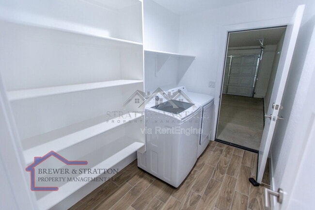 Building Photo - 2334 W Romley Rd