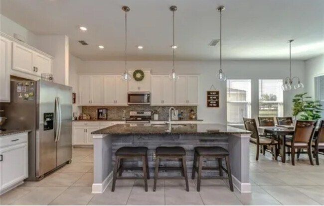Building Photo - 4855 Rolling Greene Dr
