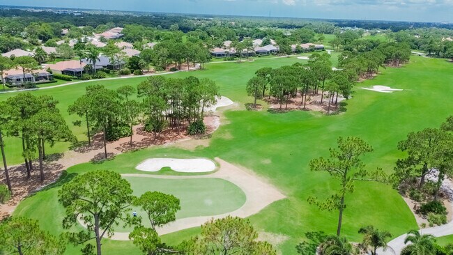 Building Photo - 8060 Kiawah Trce