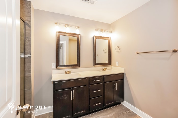 Building Photo - 521 Sourwood Dr