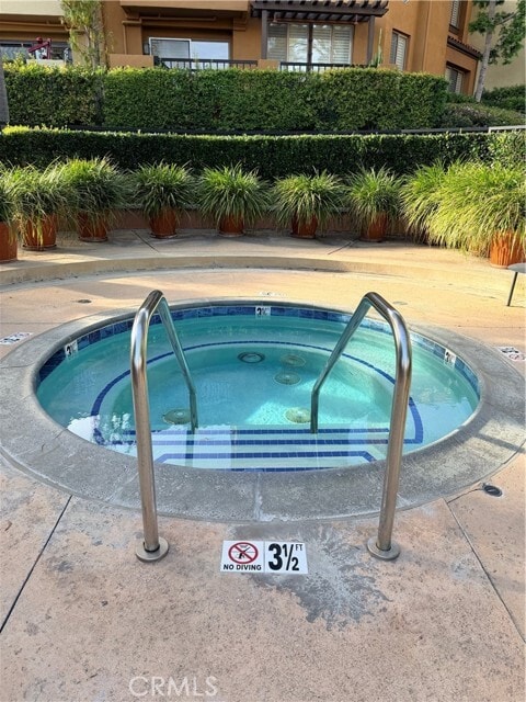 Building Photo - 705 Bay Hill Dr