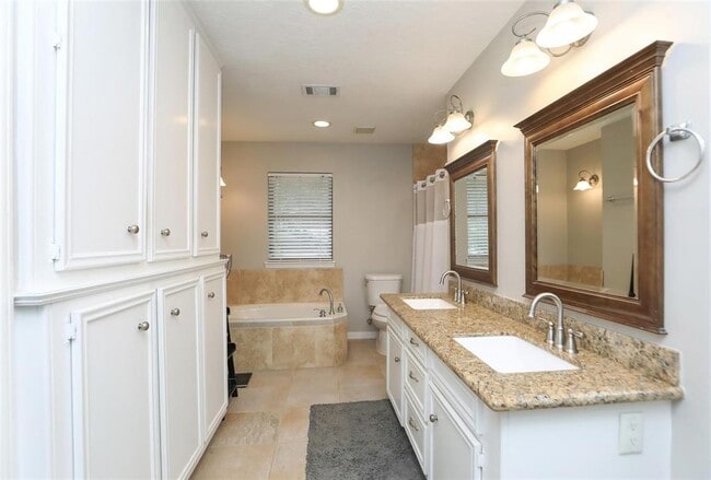 Building Photo - 2710 Timberjack Pl